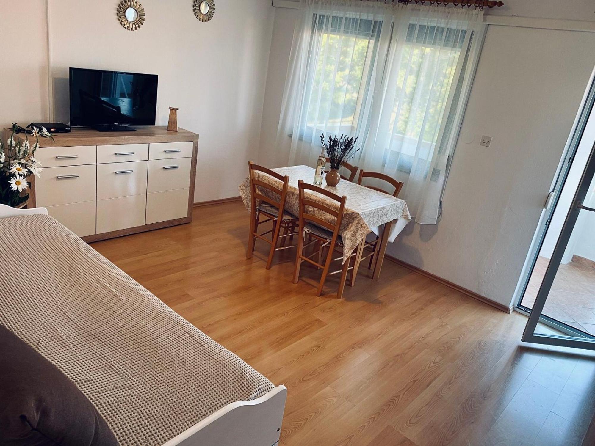 Apartment Sokol Nin Eksteriør bilde